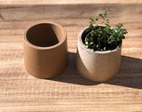 SMALL ROUND PLANTER POT