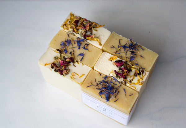 50 CUSTOM SOAP FAVORS- WEDDING & BRIDAL SHOWER GIFTS